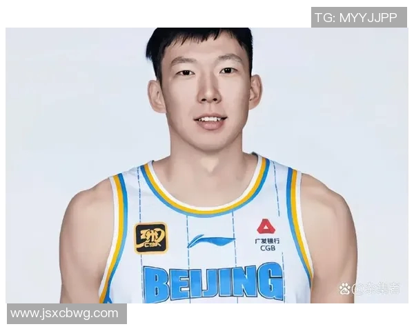 周琦在CBA比赛中表现出色,荣膺本赛季最有价值球员 周琦在CBA比赛中表现出色,荣膺本赛季最有价值球员