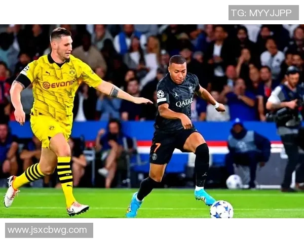 巴黎圣日耳曼战胜曼联晋级欧冠半决赛，姆巴佩梅开二度