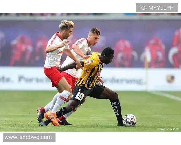 莱比锡红牛主场一丝不苟,战平沙尔克04,保持不败击退挑战者 莱比锡红牛主场一丝不苟,战平沙尔克04,保持不败击退挑战者